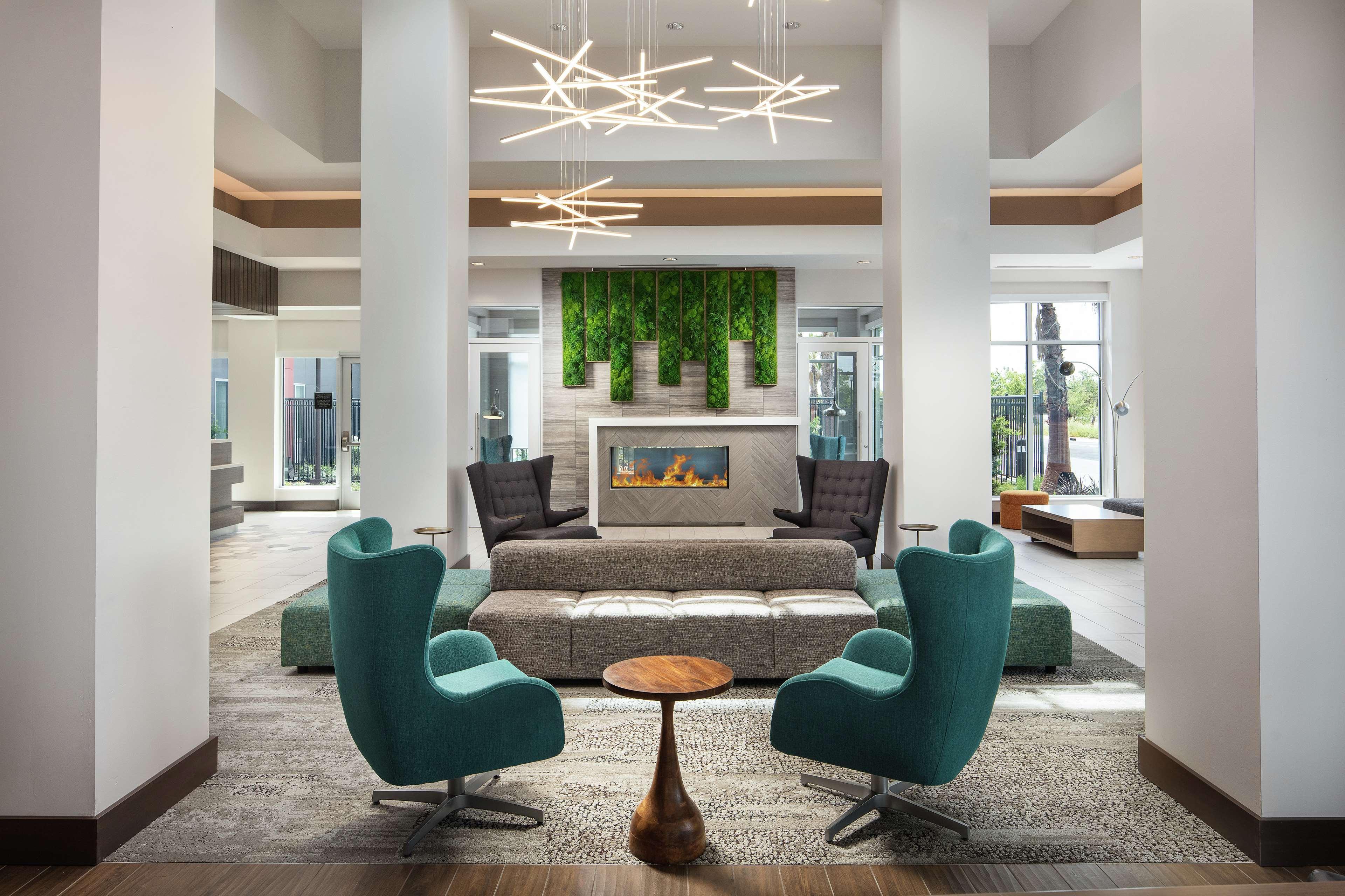 Hilton Garden Inn Sacramento Airport Natomas Exterior photo