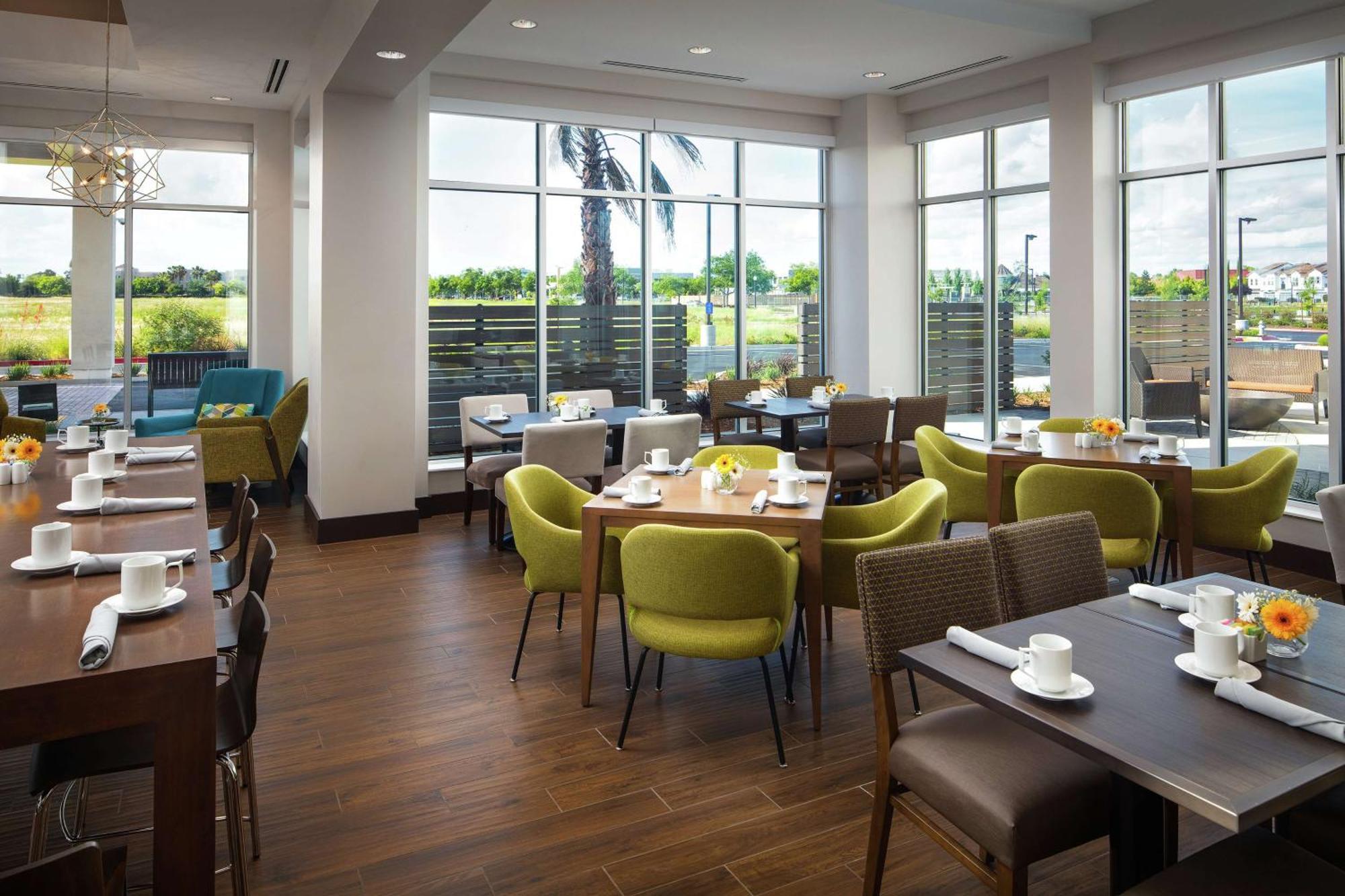 Hilton Garden Inn Sacramento Airport Natomas Exterior photo